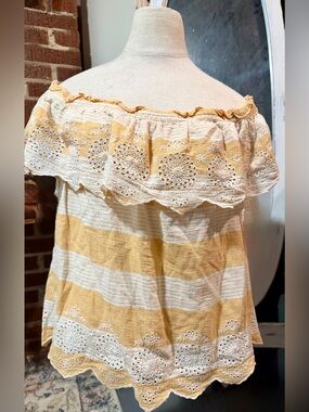 American Eagle Outfitters Yellow and White Off-Shoulder Top